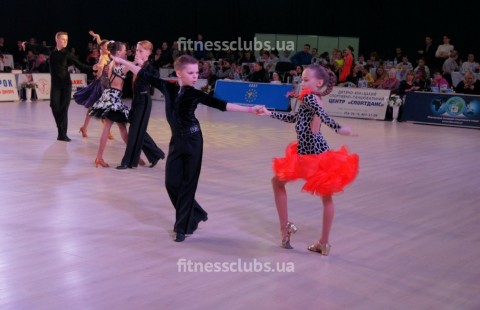 Школа танців «Ліон» Русанівка/Березняки